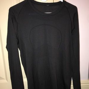 GREAT CONDITION LULULEMON Long Sleeve Swiftly Tech